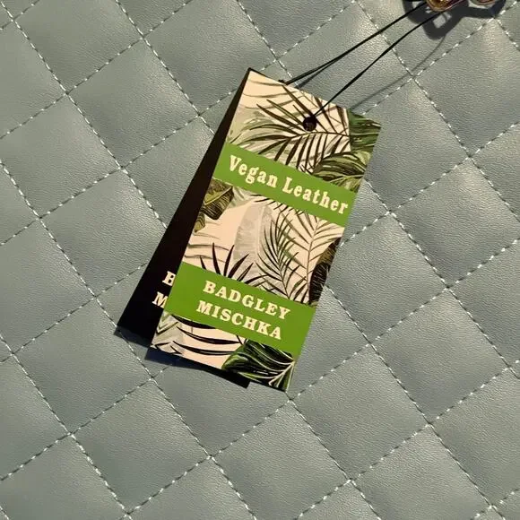 Badgley Mischka Tote Bag Aqua Quilted Chain New With Tags - Picture 6 of 8